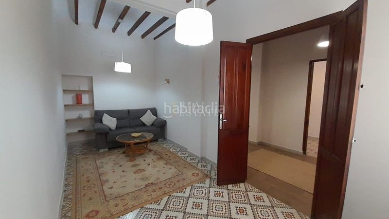 Foto b10ca0a7-ffcf-4e56-8810-d6a8b862f326. Casa adossada a Tormos