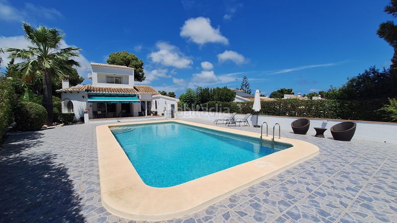 Foto b5c974e3-ede4-4ad9-bbf9-a0b4c6de7803. Casa amb piscina a La Granadella - Costa Nova Xàbia