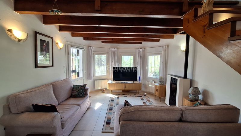 Foto addfd73f-7458-47b2-8825-783532389a85. Casa amb calefacció a Alcalalí