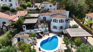 Casa  Rincon silencio. La villa principal se accede en la planta superior, donde se apr
