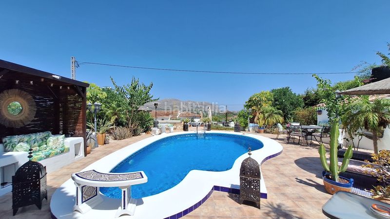 Foto 2ca00ea9-a5a0-4146-b2e4-3266d2a50acd. Casa amb piscina a Benidoleig