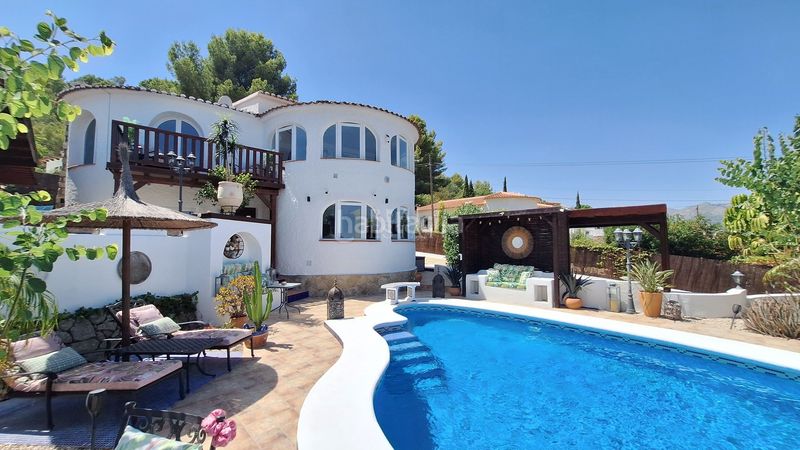 Foto 750e30ca-767e-4081-a531-befde59a99a3. Casa amb piscina a Benidoleig