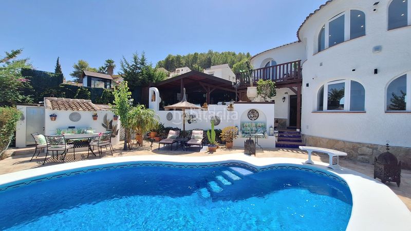 Foto d86d1cd0-894a-4497-bf0b-5f5e11c7f7d2. Casa amb piscina a Benidoleig