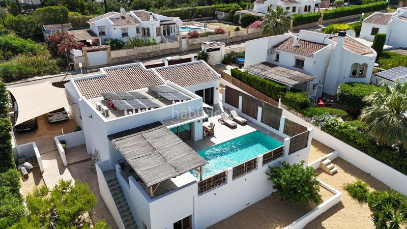 Foto cc255be2-8a7e-4b3b-a02c-26ee843f239a. Casa amb piscina a Cap Martí - El Tossalet - Pinomar Xàbia