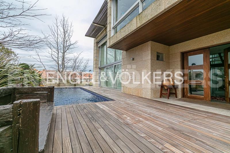 Foto 5e479095-a160-403d-81aa-3cd01c77d3ca. Casa amb calefacció aparcament piscina a Coruxo - Oia - Saiáns Vigo