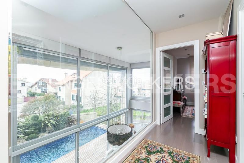 Foto 8f81ab0f-7c36-4679-b857-0399b8fe1077. Casa amb calefacció aparcament piscina a Coruxo - Oia - Saiáns Vigo