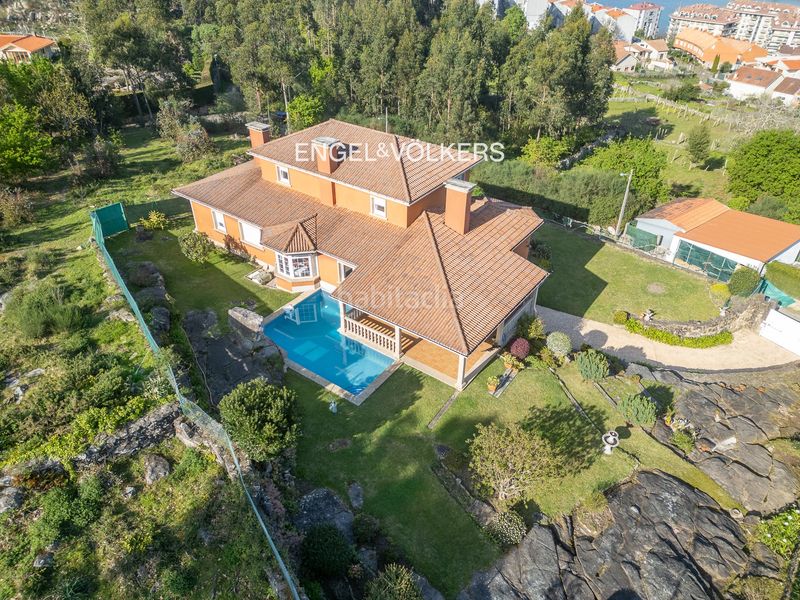 Foto 54d1b86e-c91b-4c30-aa8e-74383b37832a. Casa amb calefacció aparcament piscina a Baiona