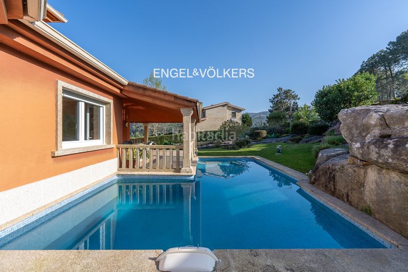 Foto d8262a97-911e-47fa-aabf-0191eb134339. Casa amb calefacció aparcament piscina a Baiona