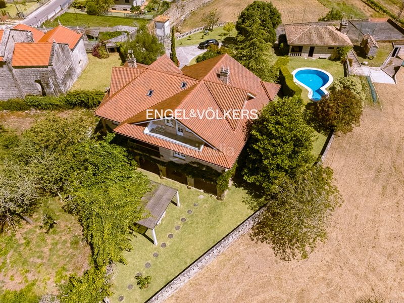 Foto 39a69363-b0f5-499a-8308-efe91d5af7d9. Casa amb calefacció piscina a Gondomar