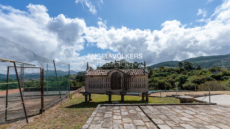 Foto d93fae9a-17ef-4e3e-9175-042278627f51. Casa amb calefacció piscina a Gondomar