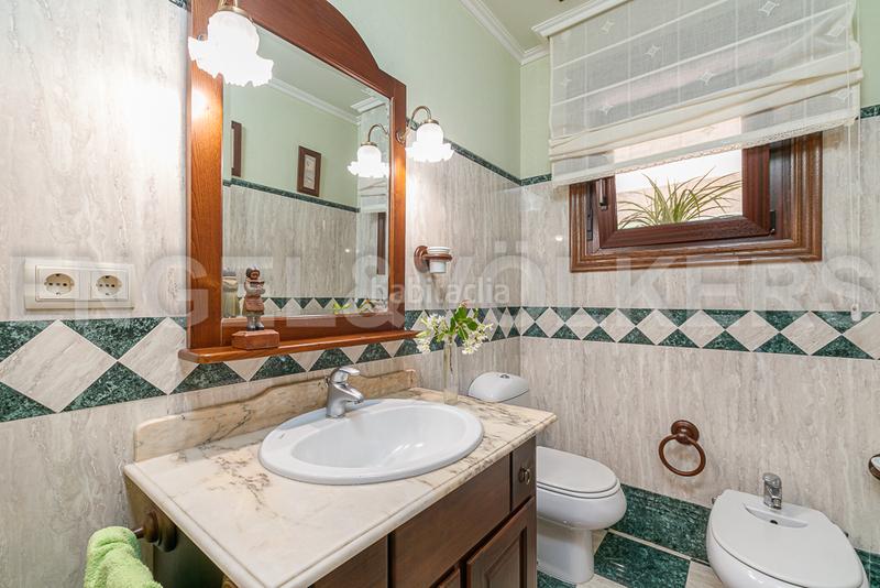 Foto 5e70c225-649f-46e5-aad6-09c328ab4f7b. Casa con riscaldamento parcheggio piscina in Gondomar