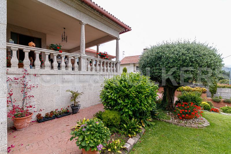 Foto 66cd6230-82fa-4cad-be86-faf36dca2248. Casa con riscaldamento parcheggio piscina in Gondomar