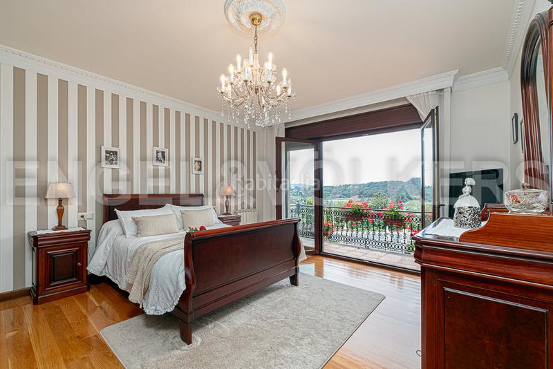 Foto 8657f260-2e5c-4d24-8419-560ec8f73261. Casa con riscaldamento parcheggio piscina in Gondomar