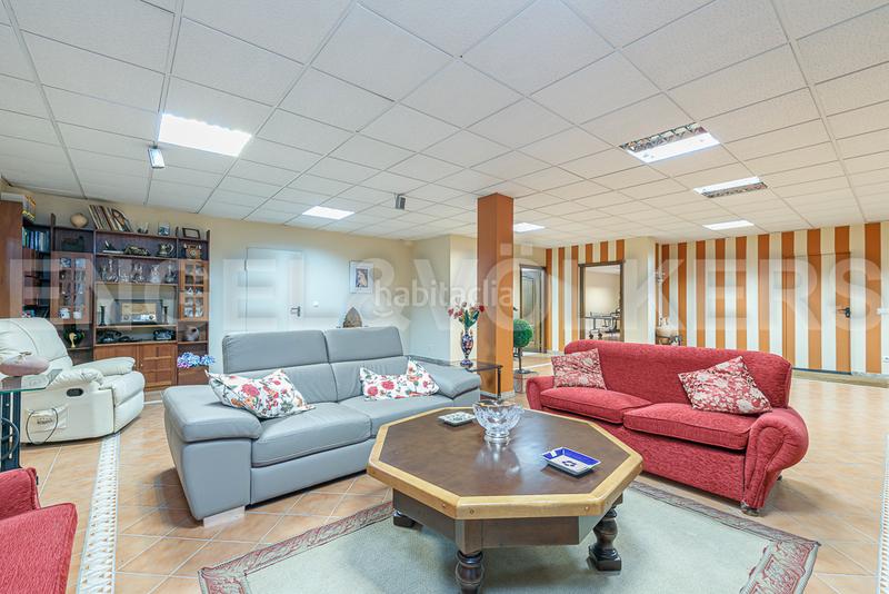 Foto e8ba4b05-1a08-42d3-afed-694d75185e00. Casa con riscaldamento parcheggio piscina in Gondomar