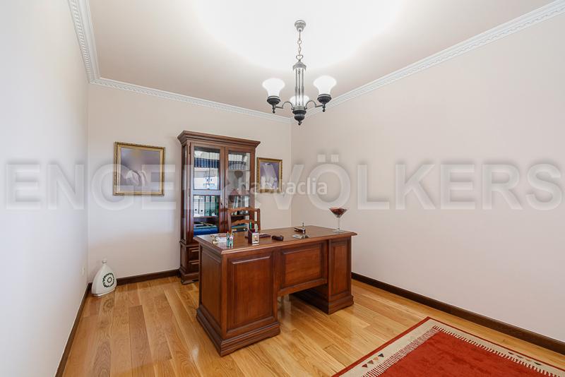 Foto ebd23748-40d8-47c7-9151-1140af1a0605. Casa con riscaldamento parcheggio piscina in Gondomar