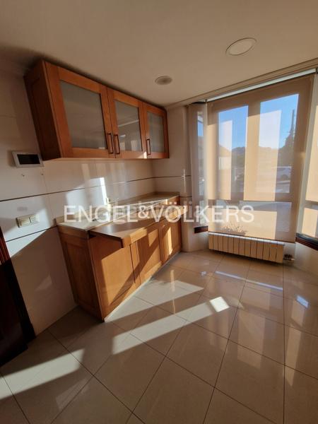 Foto 4da40708-5732-42df-82f1-17e7ef873333. Maison avec chauffage parking dans Sardoma - Castrelos Vigo