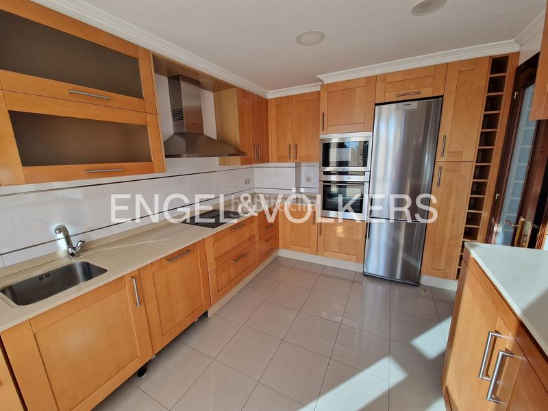 Foto ce86fb2e-934c-442f-b69b-1a174b757e0a. Maison avec chauffage parking dans Sardoma - Castrelos Vigo