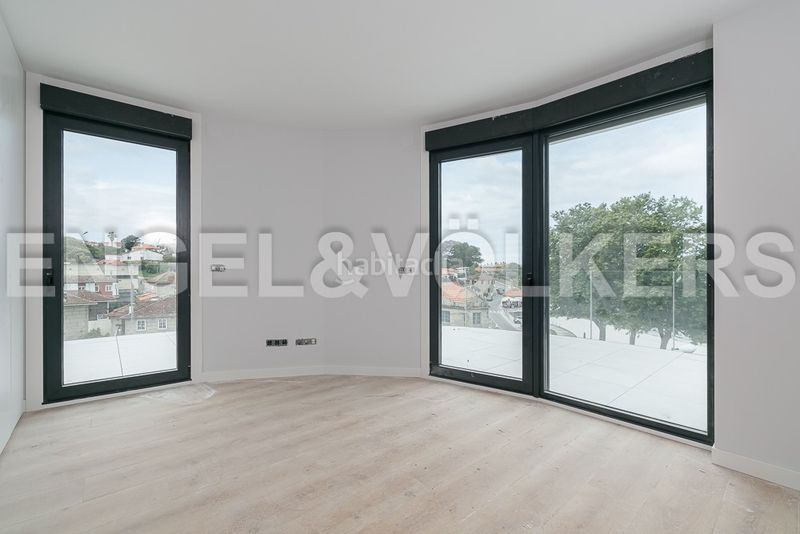 Foto 423013ab-7b80-42f7-a125-6583f0b79de6. Pis amb calefacció aparcament a Coruxo - Oia - Saiáns Vigo