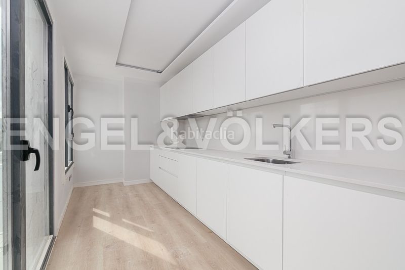 Foto 798fb00a-8372-489b-b718-5d031379c818. Pis amb calefacció aparcament a Coruxo - Oia - Saiáns Vigo