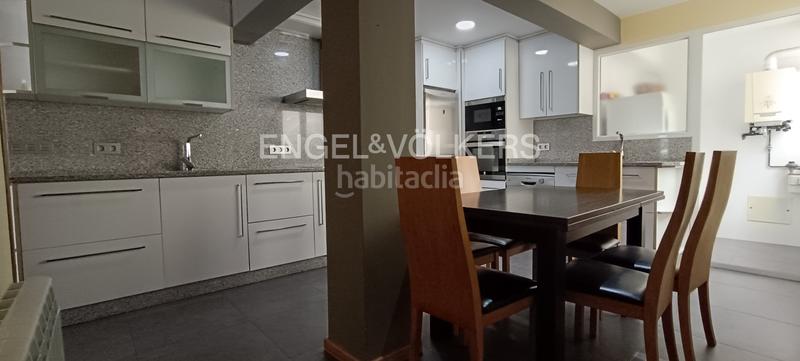 Foto 2beb6f57-4c45-4f9e-baaa-1a3ee63d2e3b. Location appartement avec chauffage dans As Travesas - Balaidos Vigo