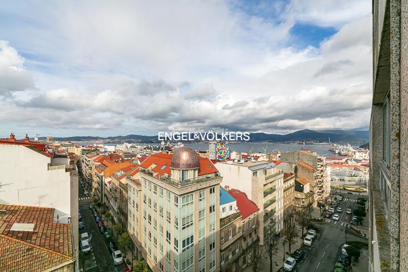 Foto 25e0b8fd-3ada-4b47-b363-c262aeef2146. Miete appartement mit heizung parking in Plaza España - Corte Inglés Vigo