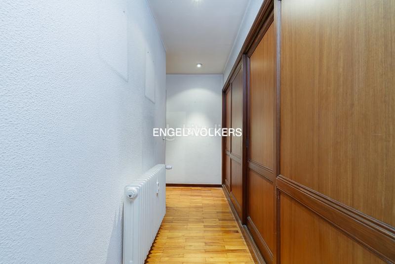 Foto 2ba5855a-12a8-4853-a25c-60e115f4c114. Miete appartement mit heizung parking in Plaza España - Corte Inglés Vigo