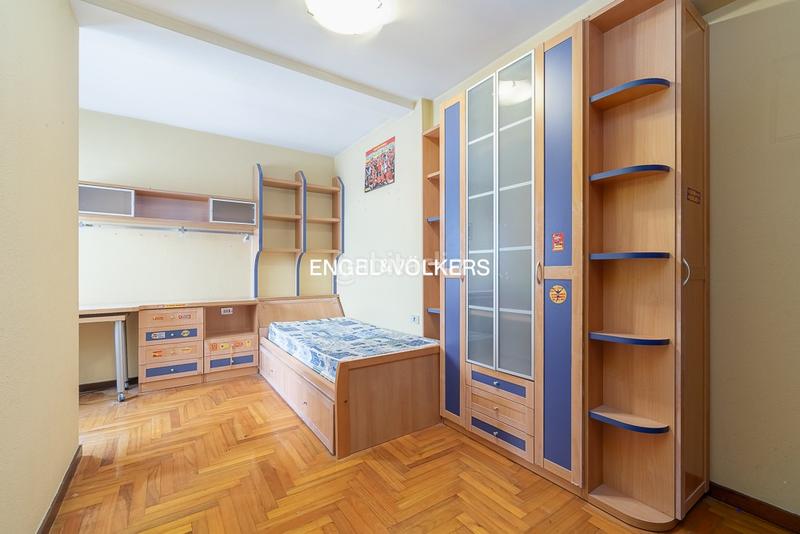 Foto 3f960e6b-ca14-44e0-a01c-cbf90eadc74a. Miete appartement mit heizung parking in Plaza España - Corte Inglés Vigo