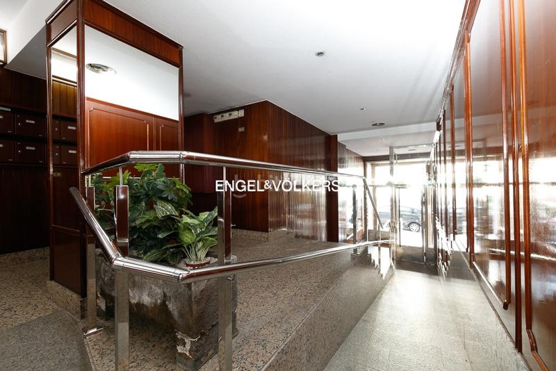 Foto 983b4234-45e5-4999-9bbd-e9138dda633f. Miete appartement mit heizung parking in Plaza España - Corte Inglés Vigo