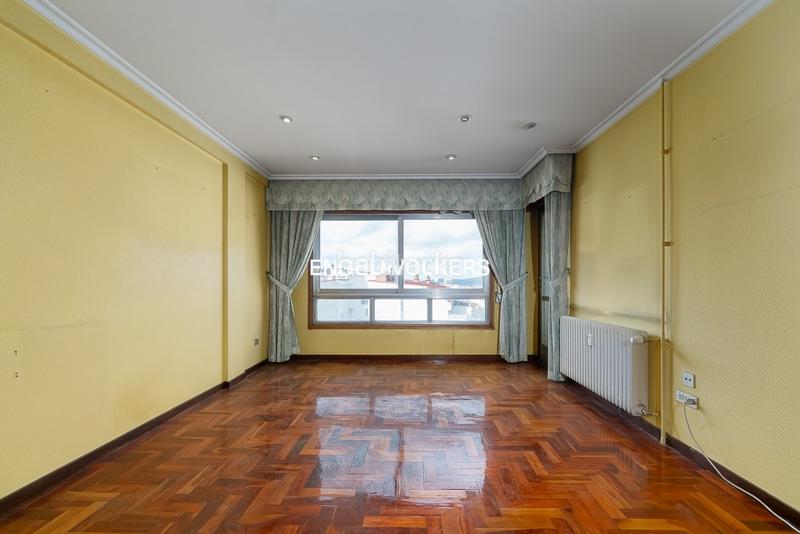 Foto 36e1a972-49d6-4aac-a997-39c5016ba3d7. Rent apartment with heating parking in Plaza España - Corte Inglés Vigo