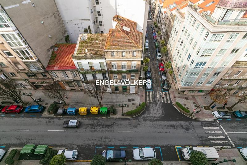 Foto 3d12a563-be55-477f-8510-b2ea7d960f7a. Rent apartment with heating parking in Plaza España - Corte Inglés Vigo