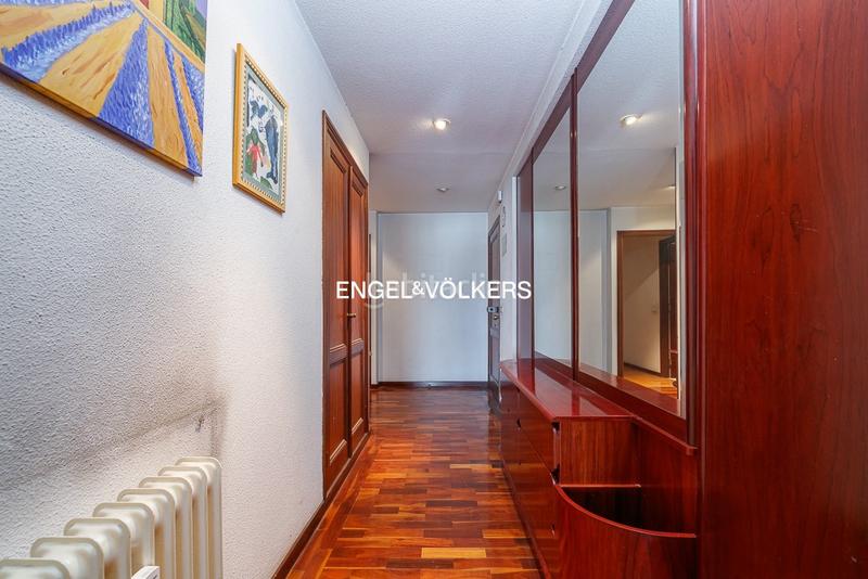 Foto ef6c8be2-a639-43d1-9798-2eee03b62ea4. Rent apartment with heating parking in Plaza España - Corte Inglés Vigo