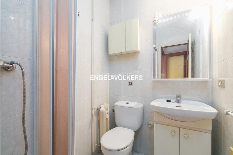 Foto fcf70da4-b709-4d63-bed3-9783893fee63. Rent apartment with heating parking in Plaza España - Corte Inglés Vigo