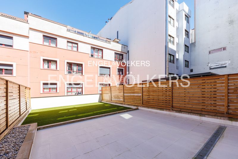Foto 464b724c-16a1-4623-8d6e-a402f2759dd8. Apartament amb calefacció aparcament a Plaza España - Corte Inglés Vigo