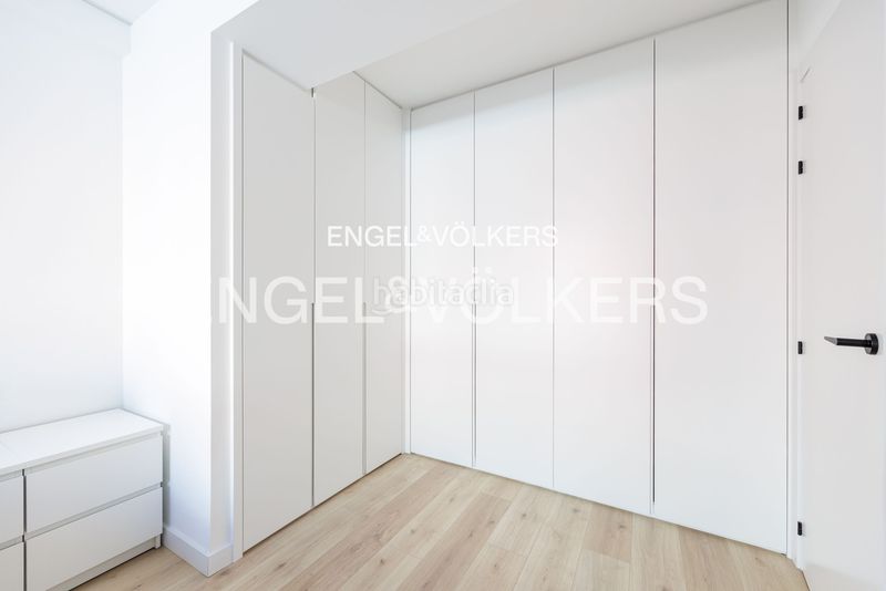 Foto 7c7ccdb2-5fc9-4a25-a0f3-0cb391f2fbee. Apartament amb calefacció aparcament a Plaza España - Corte Inglés Vigo