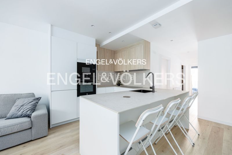 Foto c13b279c-3508-4b45-9d98-cc4f6ad2ac9b. Apartament amb calefacció aparcament a Plaza España - Corte Inglés Vigo