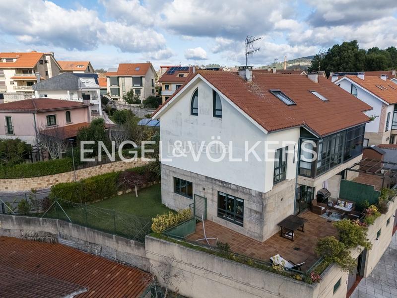 Foto 1f2913e3-ba60-404f-9e03-8720aaf74952. Semi detached house with heating parking in Nigrán centro Nigrán