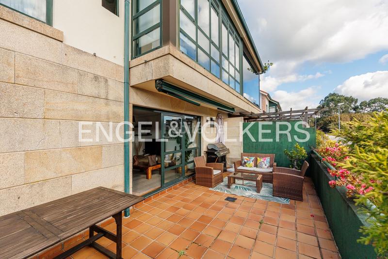 Foto 4a898396-05da-46c1-8ab2-dca69ac9e98c. Semi detached house with heating parking in Nigrán centro Nigrán