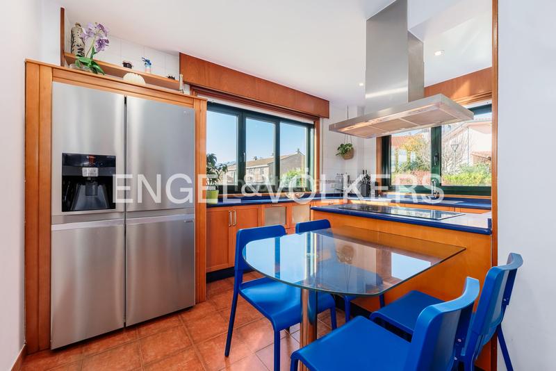 Foto 5b67a003-6ca1-4fd9-9ebb-8633be78915e. Semi detached house with heating parking in Nigrán centro Nigrán