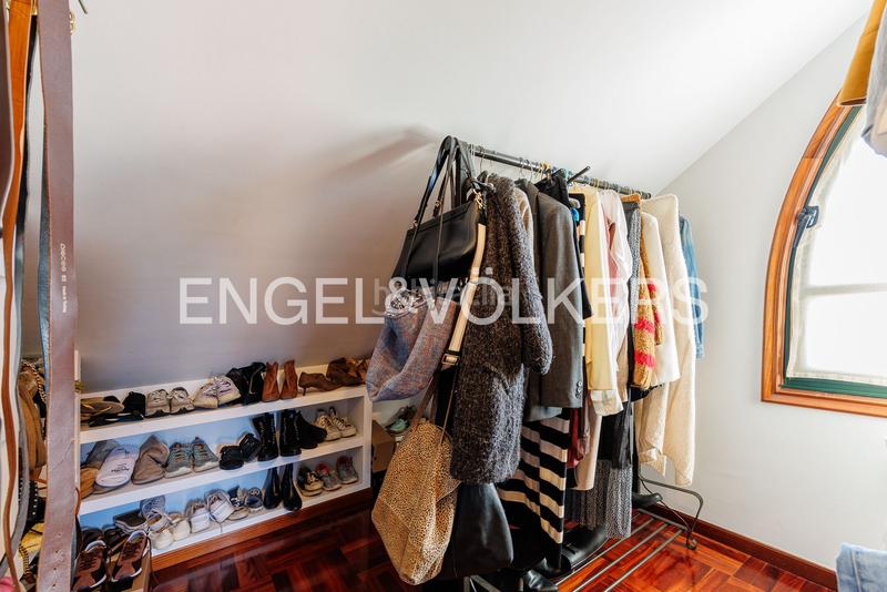 Foto 9a9fc2e0-7f98-4532-82a2-9d2f5e6859be. Semi detached house with heating parking in Nigrán centro Nigrán