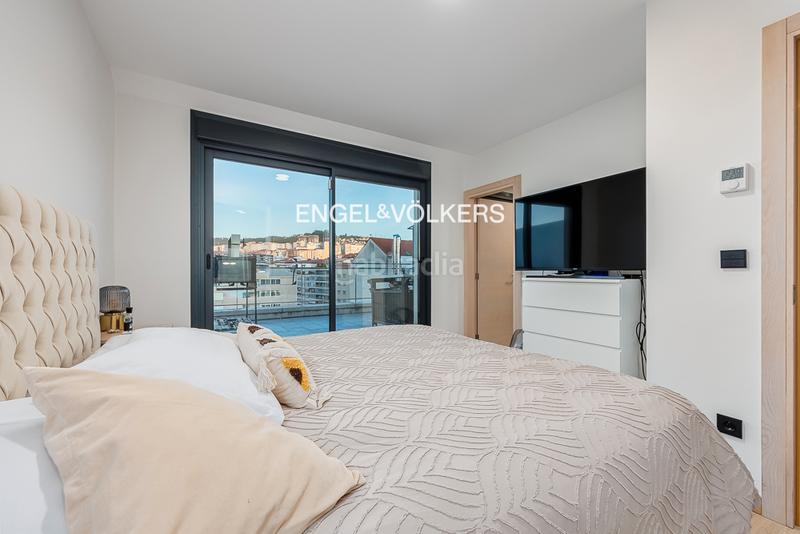 Foto 28aa7951-9d91-40dc-a812-1219344df1c3. Attico con riscaldamento parcheggio in Centro - Areal Vigo