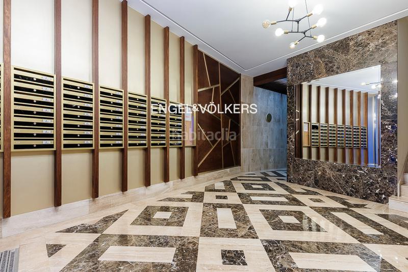 Foto 6685352f-04c7-40e6-86ff-19ad0583c57c. Attico con riscaldamento parcheggio in Centro - Areal Vigo