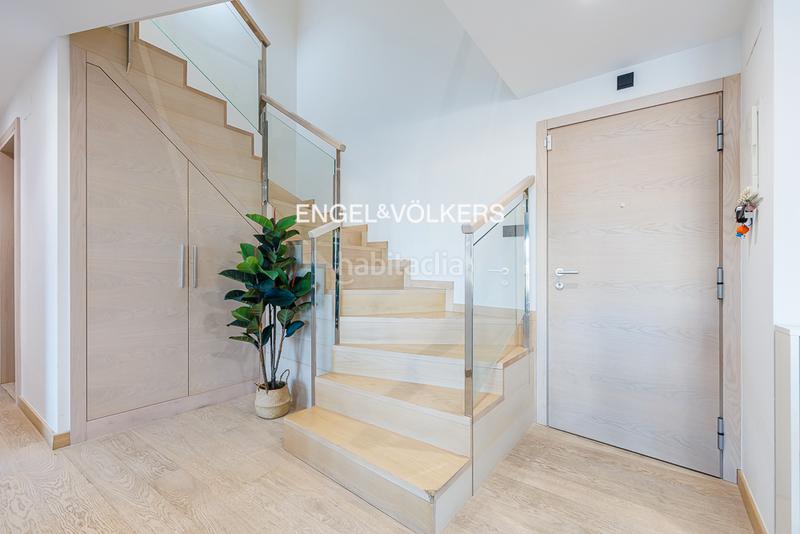 Foto a83d9be0-a11a-45f5-a7d3-f0a1f2821212. Attico con riscaldamento parcheggio in Centro - Areal Vigo