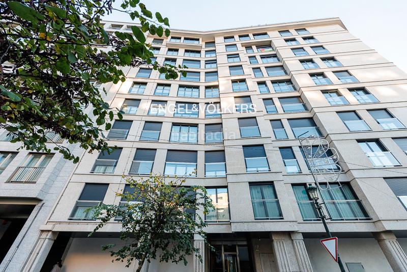 Foto d4f3a749-a8dc-4cc5-b3dd-16eff25a6d7c. Attico con riscaldamento parcheggio in Centro - Areal Vigo