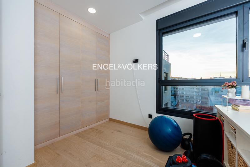 Foto ea95187a-7fae-4996-981b-bd14d62c3d08. Attico con riscaldamento parcheggio in Centro - Areal Vigo