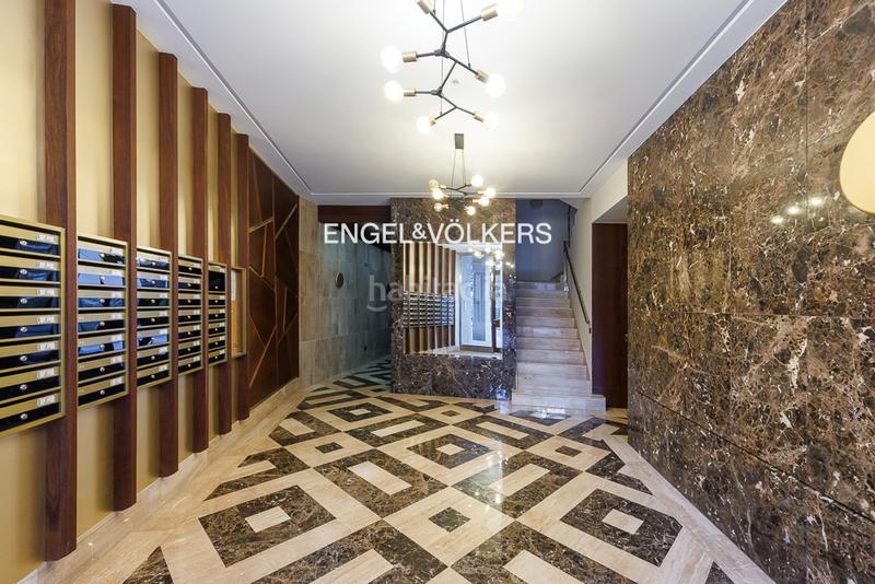 Foto eaa203ac-e24d-401d-9bf2-a724ed6b5620. Attico con riscaldamento parcheggio in Centro - Areal Vigo