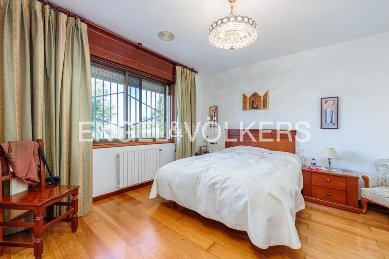 Foto 7a74c4ac-941d-4bfd-8149-486db08a767b. Casa amb calefacció aparcament a Bembrive Vigo