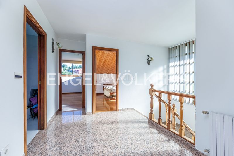 Foto e6539239-053c-4436-915a-592947bfc81d. Casa amb calefacció aparcament a Bembrive Vigo