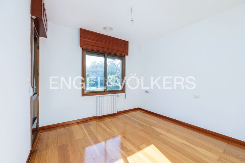 Foto ec21f534-d7e9-4cfa-b51f-0599d5ad5446. Casa amb calefacció aparcament a Bembrive Vigo