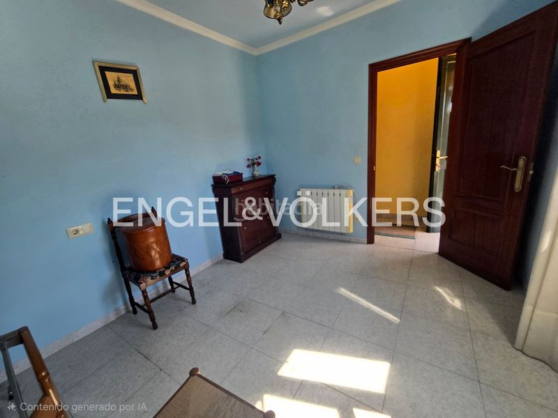 Foto 4e334387-9a90-4525-96a1-1cb5e7e49578. Casa amb calefacció a Centro - Areal Vigo