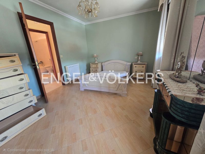 Foto 78b9322e-f666-4790-ad09-6695aa153e0a. Casa amb calefacció a Centro - Areal Vigo